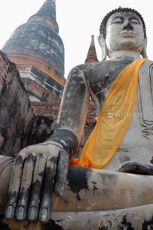 泰国大城府Yai Chai Mongkol寺佛祖